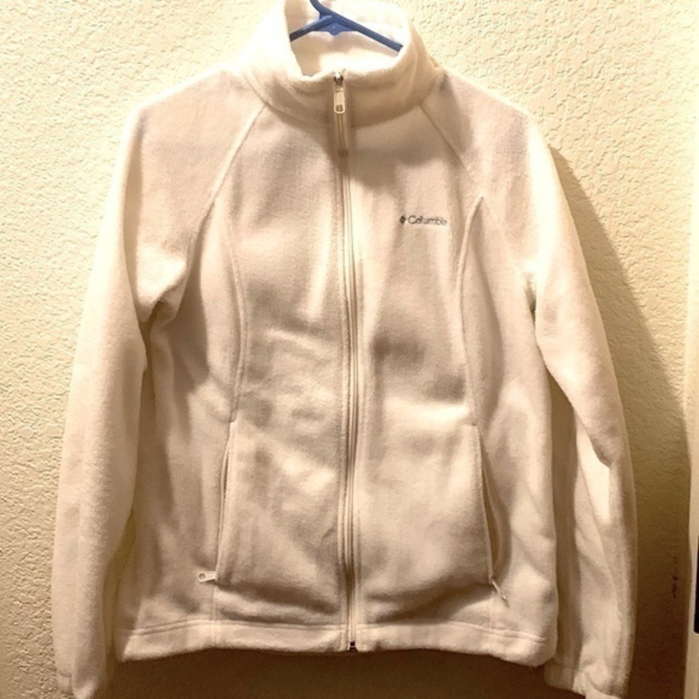 Columbia women’s white fleece jacket
